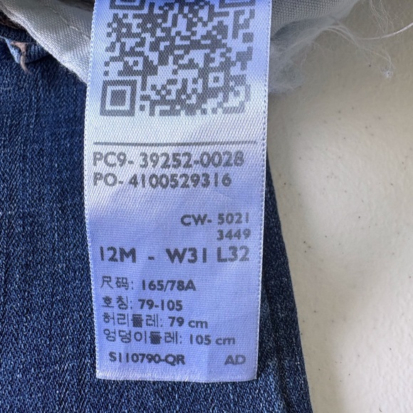 Levi Classic Bootcut Women Size 12 Dark Wash Denim Casual Teacher School - Picture 8 of 12